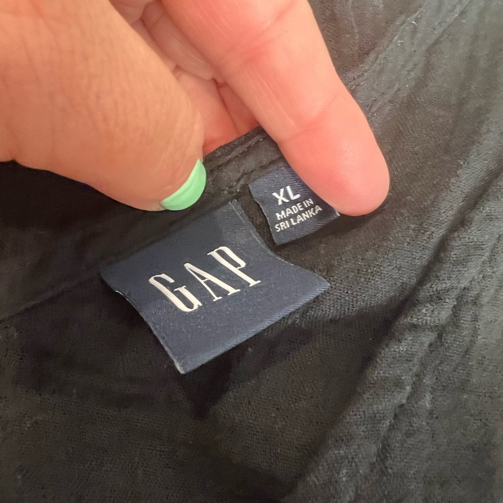 Gap Black Ruffle Tank - Picture 3 of 4